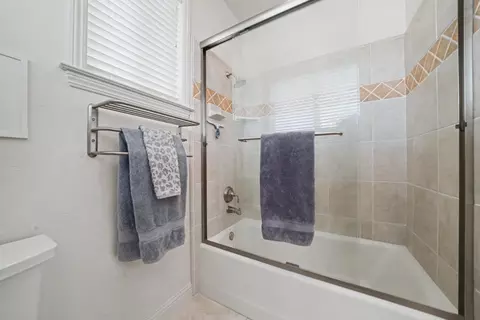 Bath - 5 Paseo Delago, Copperopolis, CA 95228 photo 9 of 9
