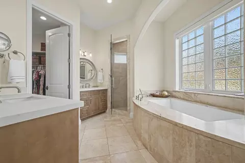 Bath - 5 Paseo Delago, Copperopolis, CA 95228 photo 1 of 9