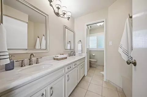 Bath - 2653 E North Bear Creek Dr, Merced, CA 95340 photo 3 of 9