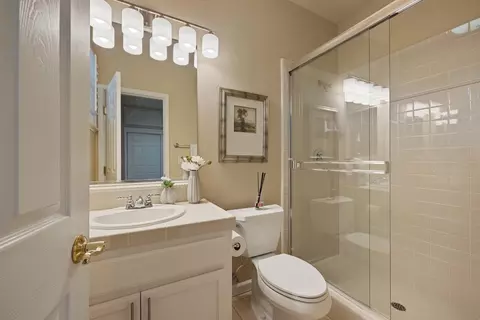 Bath - 5631 Tufts, Davis, CA 95618 photo 1 of 5