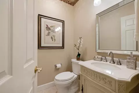Bath - 5631 Tufts, Davis, CA 95618 photo 5 of 5