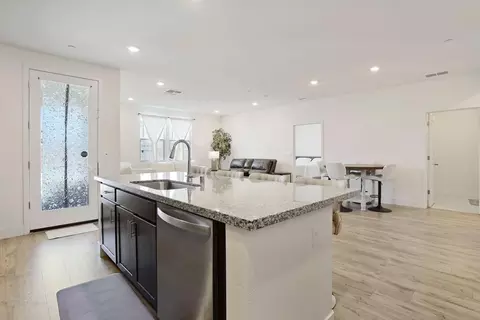 Kitchen - 865 Tern Dr, Lathrop, CA 95330 photo 3 of 4