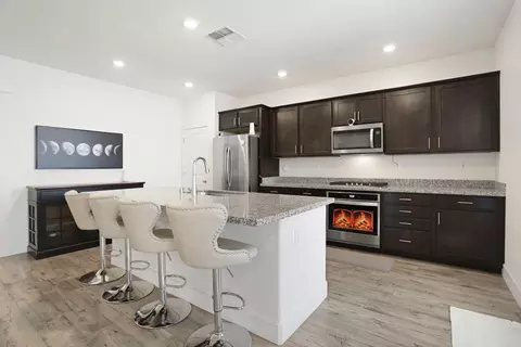 Kitchen - 865 Tern Dr, Lathrop, CA 95330 photo 1 of 4