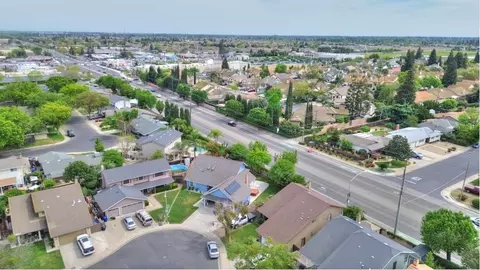 View/Area - 1936 Ursini Ln, Modesto, CA 95355 photo 4 of 8