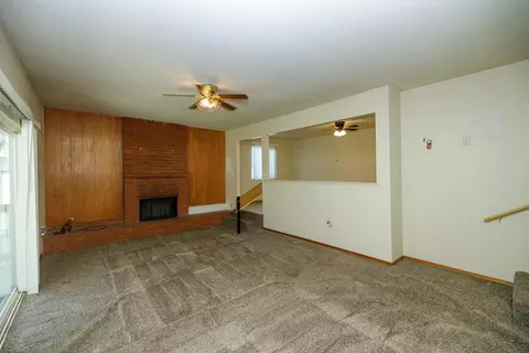 Living - 2901 Hemminger Way, Modesto, CA 95350 photo 5 of 8