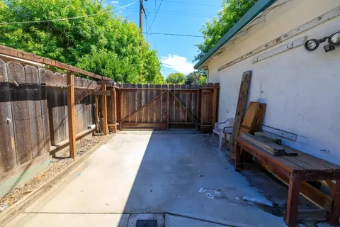 Exterior - 2901 Hemminger Way, Modesto, CA 95350 photo 23 of 24