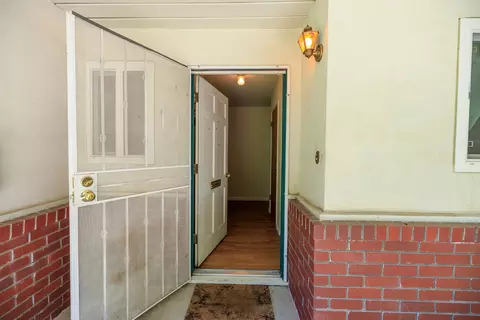 Entry Way - 2901 Hemminger Way, Modesto, CA 95350 photo 1 of 3