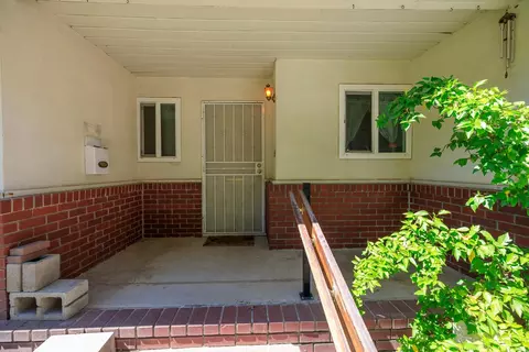 Exterior - 2901 Hemminger Way, Modesto, CA 95350 photo 7 of 24