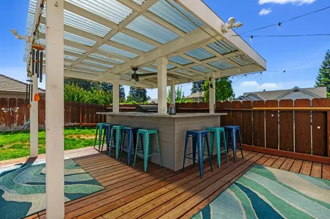 Exterior - 966 Shelly Ct, Ripon, CA 95366 photo 4 of 6