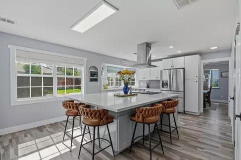 Kitchen - 966 Shelly Ct, Ripon, CA 95366 photo 4 of 4