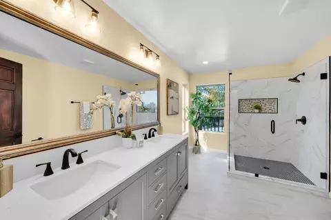 Bath - 2075 Flat Broke Way, Placerville, CA 95667 photo 1 of 4