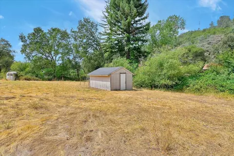 Exterior - 10501 Wolf Dr, Grass Valley, CA 95949 photo 7 of 11