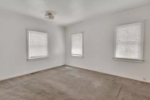 Bedroom - 10501 Wolf Dr, Grass Valley, CA 95949 photo 3 of 6