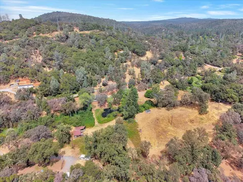 View/Area - 10501 Wolf Dr, Grass Valley, CA 95949 photo 10 of 15