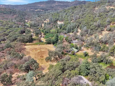 View/Area - 10501 Wolf Dr, Grass Valley, CA 95949 photo 8 of 15