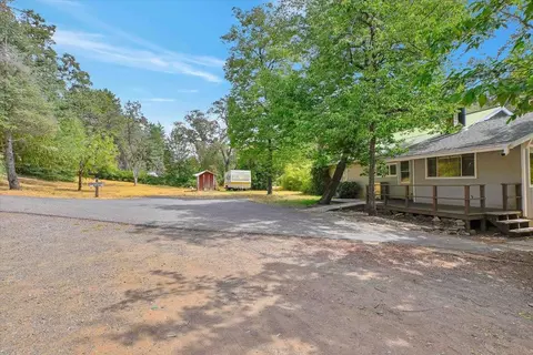 Exterior - 10501 Wolf Dr, Grass Valley, CA 95949 photo 2 of 11