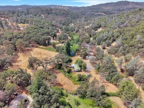 View/Area - 10501 Wolf Dr, Grass Valley, CA 95949 photo 7 of 15