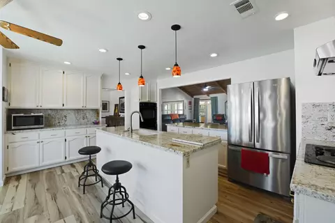 Kitchen - 12635 E Tokay Colony Rd, Lodi, CA 95240 photo 3 of 7