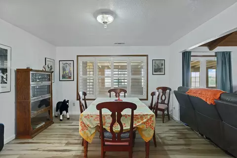 Dining - 12635 E Tokay Colony Rd, Lodi, CA 95240 photo 1 of 2