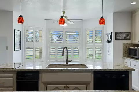 Kitchen - 12635 E Tokay Colony Rd, Lodi, CA 95240 photo 2 of 7