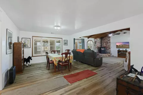 Dining - 12635 E Tokay Colony Rd, Lodi, CA 95240 photo 2 of 2