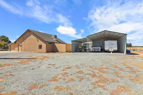 Exterior - 12635 E Tokay Colony Rd, Lodi, CA 95240 photo 4 of 7