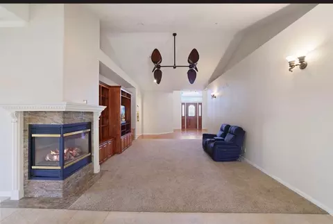 Living - 1684 Miriam Way, Ripon, CA 95366 photo 3 of 9