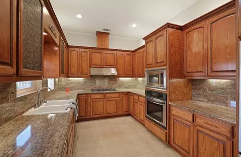 Kitchen - 1684 Miriam Way, Ripon, CA 95366 photo 4 of 6