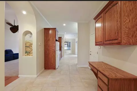 Entry Way - 1684 Miriam Way, Ripon, CA 95366 photo 4 of 5