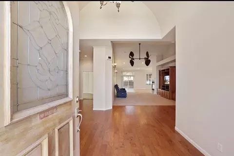 Entry Way - 1684 Miriam Way, Ripon, CA 95366 photo 1 of 5