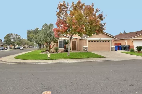 Exterior - 2021 Spring Ln, Modesto, CA 95356 photo 2 of 10
