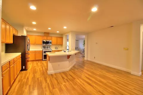 Kitchen - 2021 Spring Ln, Modesto, CA 95356 photo 6 of 6