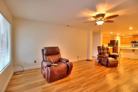 Living - 2021 Spring Ln, Modesto, CA 95356 photo 3 of 4