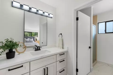Bath - 5058 Martin Way, Carmichael, CA 95608 photo 2 of 3