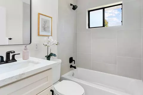 Bath - 5058 Martin Way, Carmichael, CA 95608 photo 3 of 3