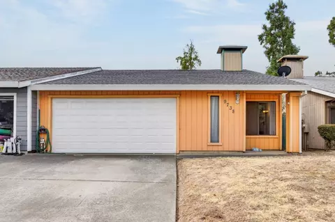 9738 Woodhollow Way, Sacramento, CA 95827