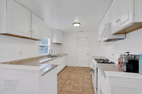 Kitchen - 5829 Garden Ave, Olivehurst, CA 95961 photo 1 of 1