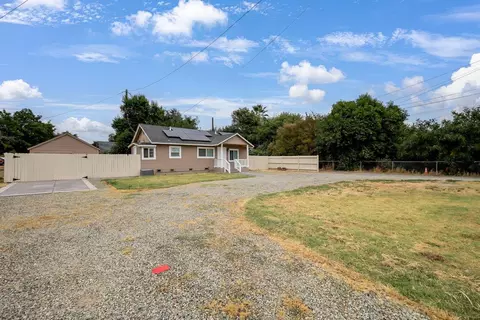 Exterior - 5829 Garden Ave, Olivehurst, CA 95961 photo 2 of 8