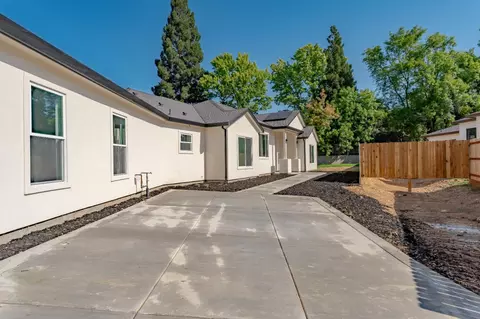 Exterior - 9017 Phoenix Ave, Fair Oaks, CA 95628 photo 3 of 12