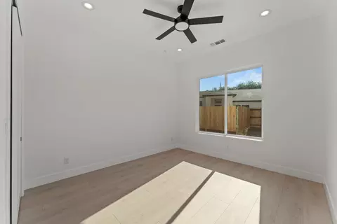 Bedroom - 9017 Phoenix Ave, Fair Oaks, CA 95628 photo 7 of 8