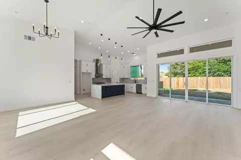 Living - 9017 Phoenix Ave, Fair Oaks, CA 95628 photo 3 of 7