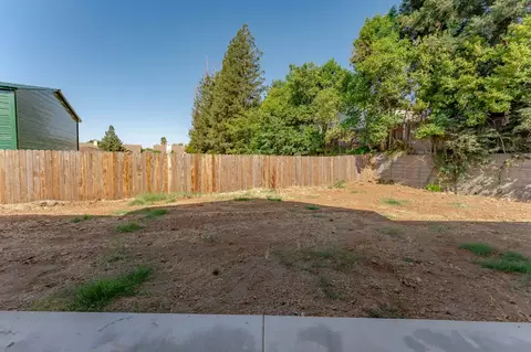 Exterior - 9017 Phoenix Ave, Fair Oaks, CA 95628 photo 11 of 12