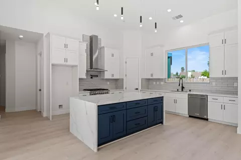 Kitchen - 9017 Phoenix Ave, Fair Oaks, CA 95628 photo 1 of 8