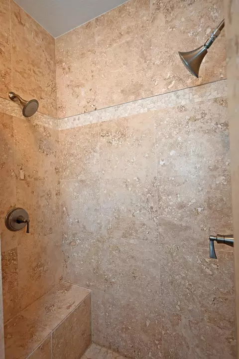 Bath - 2680 Hogan Dr, Turlock, CA 95382 photo 6 of 6