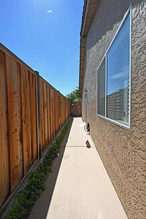 Exterior - 2680 Hogan Dr, Turlock, CA 95382 photo 5 of 10