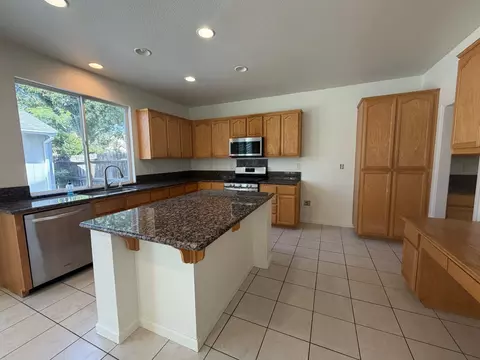 Kitchen - 3209 Flushing Meadows Dr, Modesto, CA 95355 photo 1 of 1