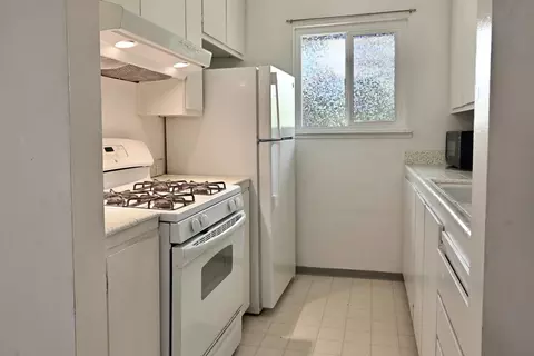Kitchen - 1908 El Paso Ave #4, Davis, CA 95618 photo 1 of 1
