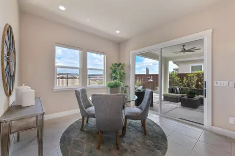 Dining - 4260 Brookview Dr, Folsom, CA 95630 photo 4 of 6