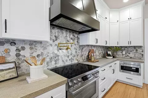 Kitchen - 3284 Oxford Rd, Cameron Park, CA 95682 photo 7 of 9