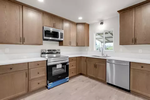 Kitchen - 6311 8th St, Riverbank, CA 95367 photo 1 of 2
